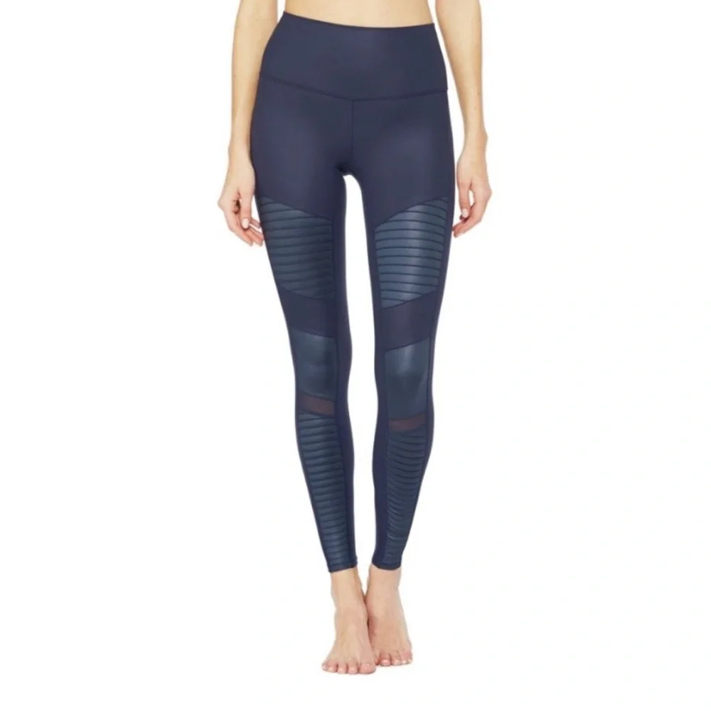 ALO navy low rise leggings. Size small